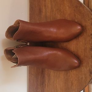 Frye 'Judith' Zip Bootie - Whiskey